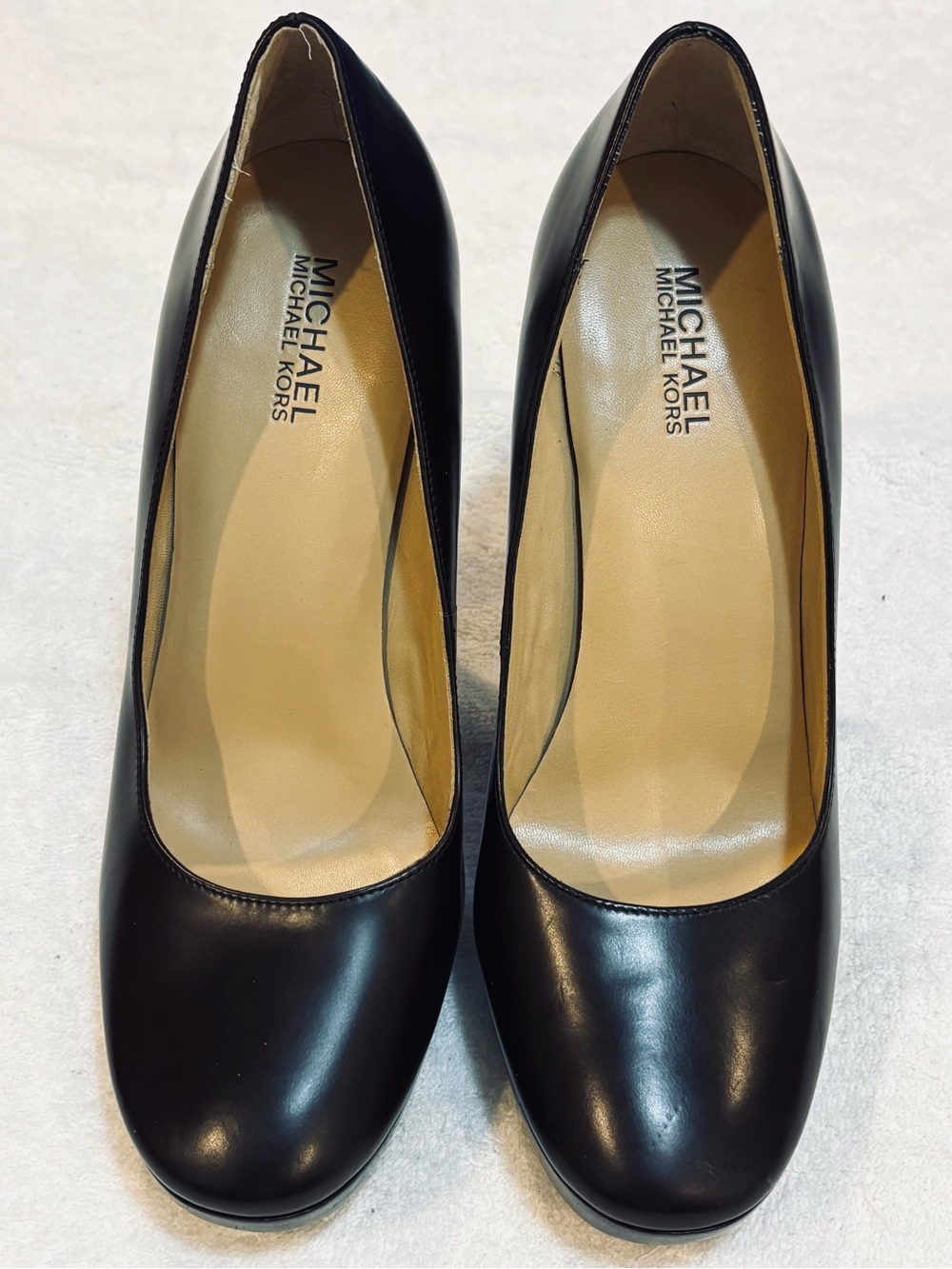 Brand New Michael Kors Dark Chocolate Brown Heels - Size 9M - Heel 4”- box 84